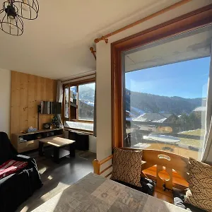 Cosy A 5min A Pieds Des Pistes Et Du Centre Appartement Les Gets